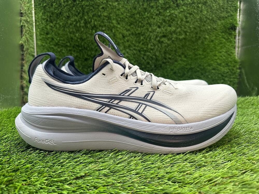 Asics Gel-Nimbus 28 1011C296 Athletic Sneaker Men's 13 White Knit Sports Running